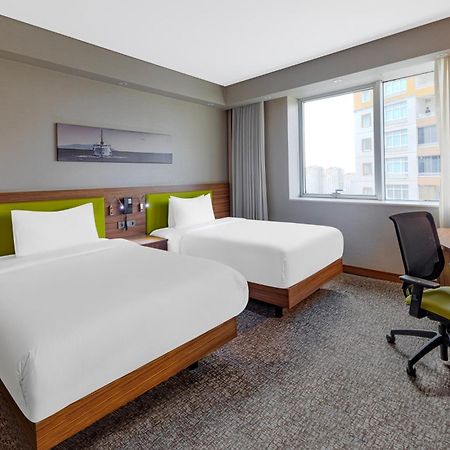Hampton By Hilton Istanbul Kayasehir Hotel Екстериор снимка