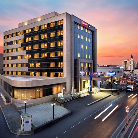 Hampton By Hilton Istanbul Kayasehir Hotel Екстериор снимка