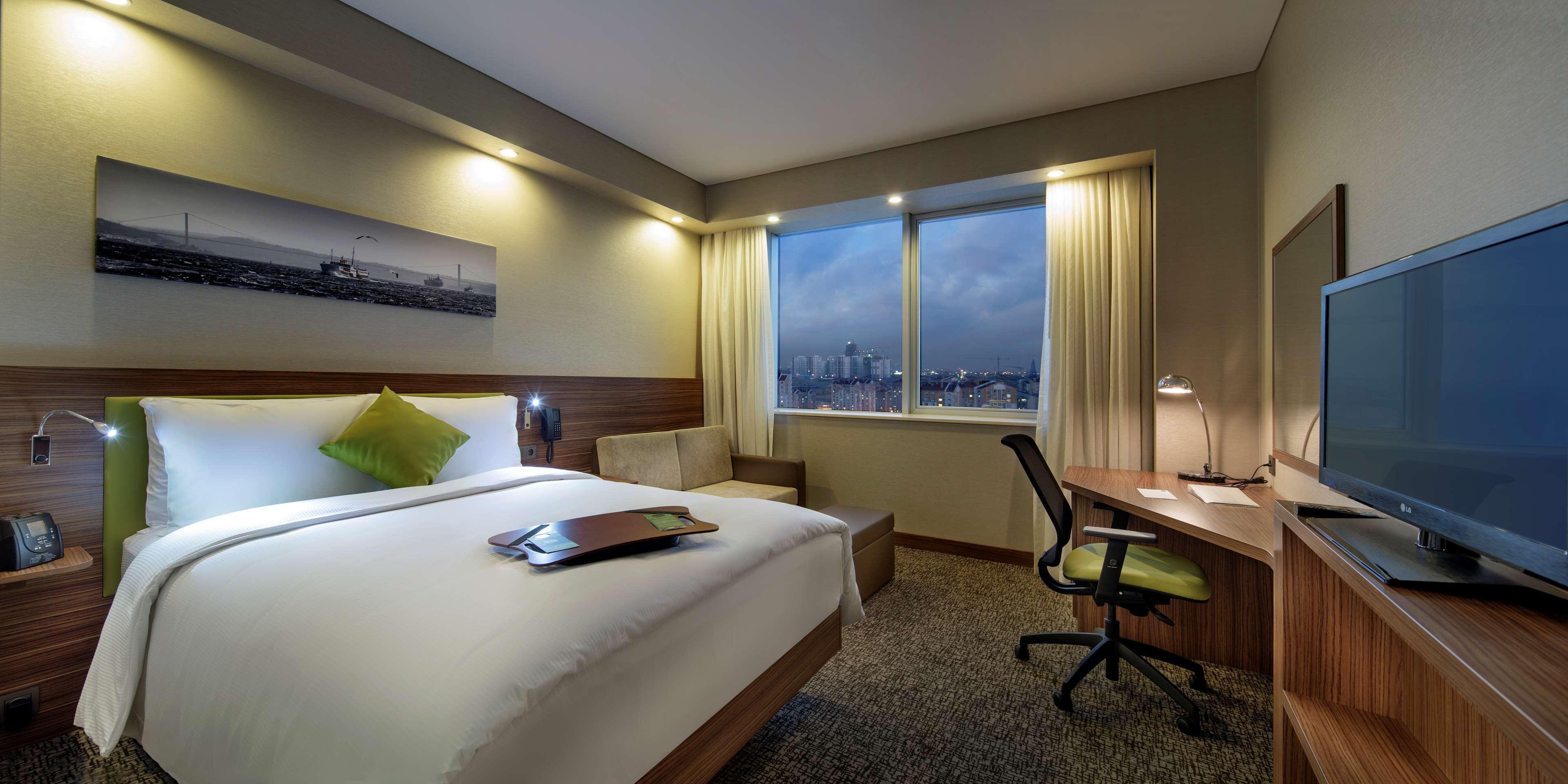 Hampton By Hilton Istanbul Kayasehir Hotel Екстериор снимка