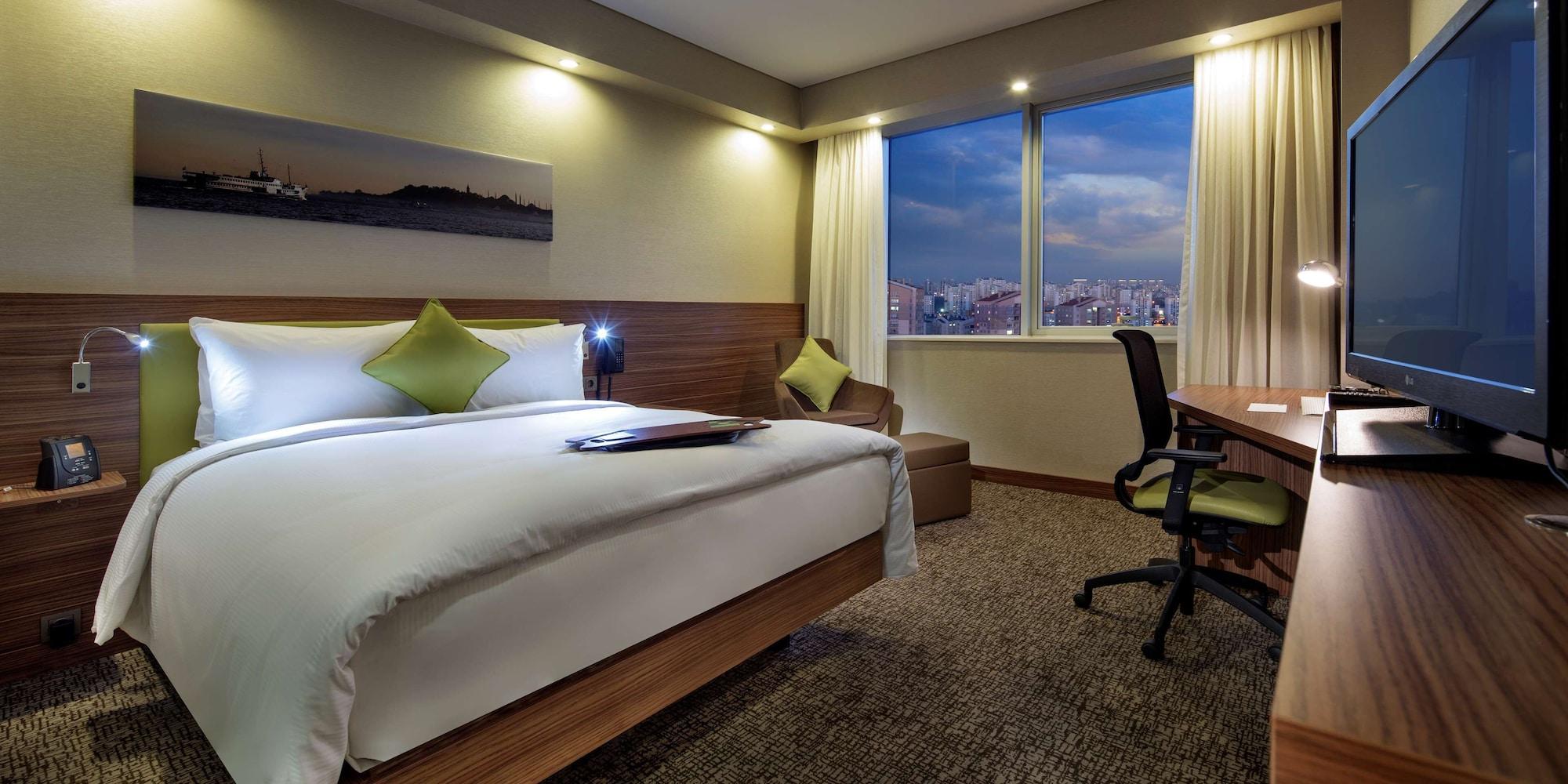 Hampton By Hilton Istanbul Kayasehir Hotel Екстериор снимка
