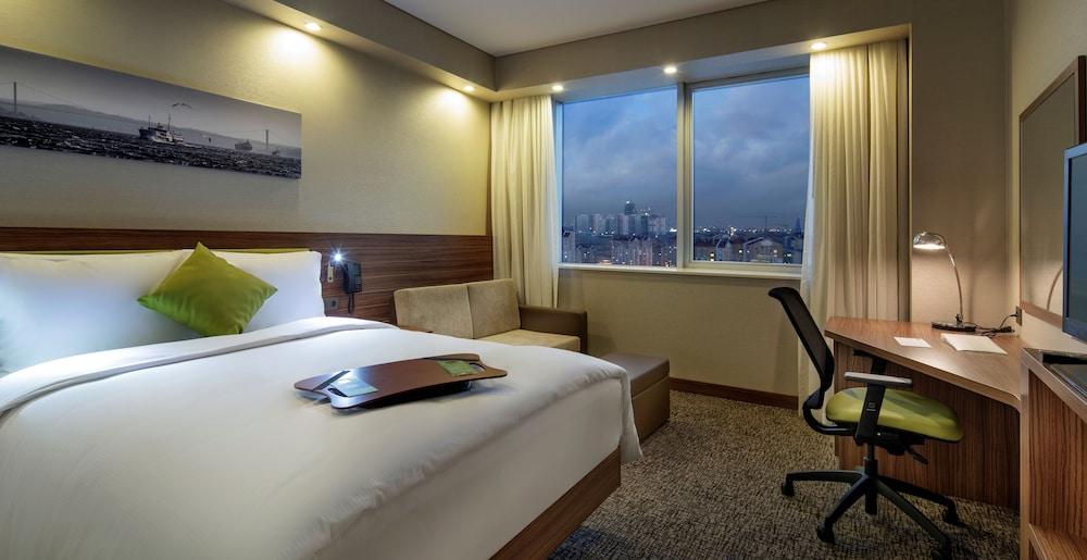 Hampton By Hilton Istanbul Kayasehir Hotel Екстериор снимка