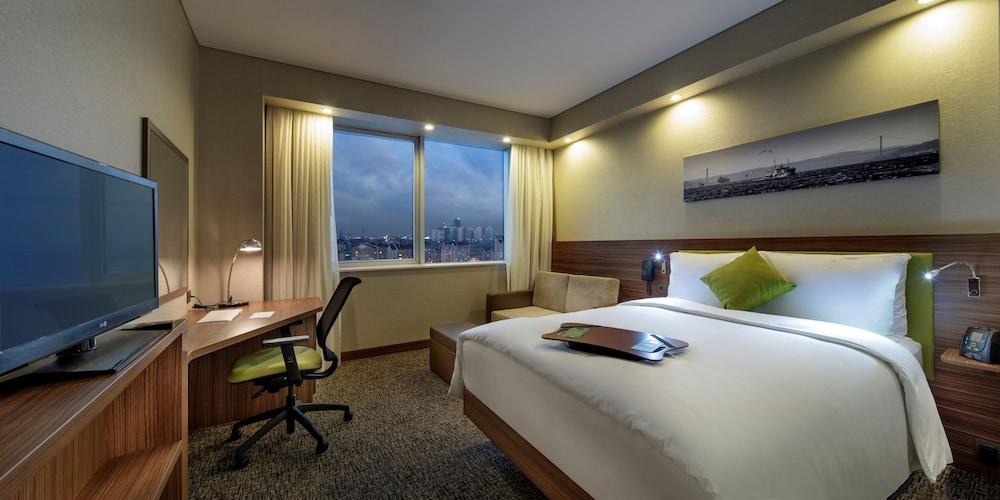 Hampton By Hilton Istanbul Kayasehir Hotel Екстериор снимка