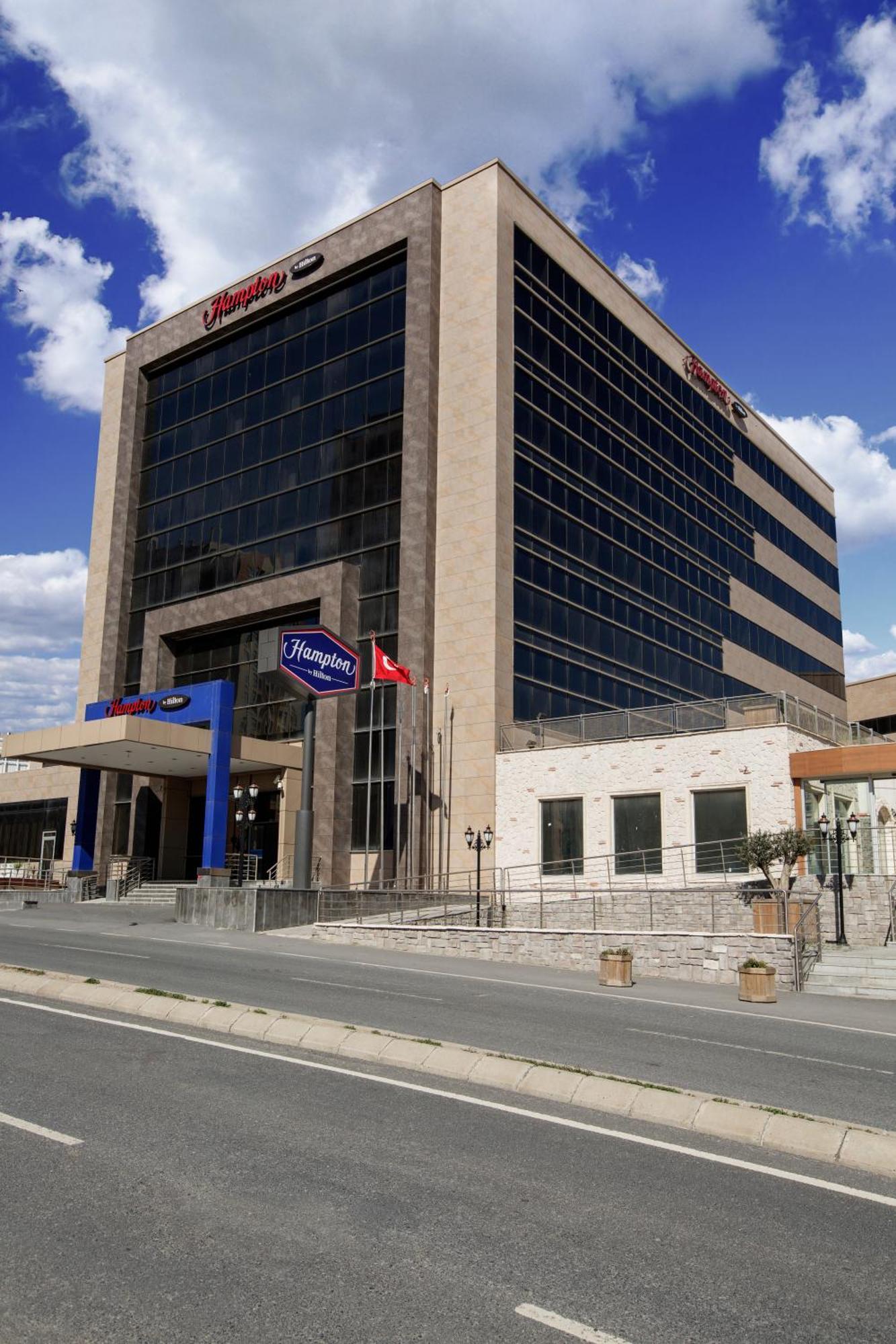 Hampton By Hilton Istanbul Kayasehir Hotel Екстериор снимка