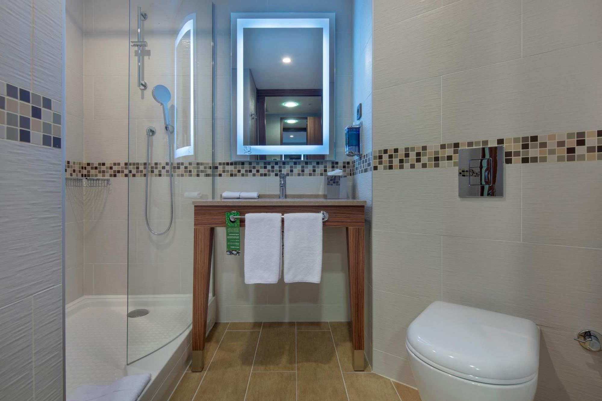 Hampton By Hilton Istanbul Kayasehir Hotel Екстериор снимка