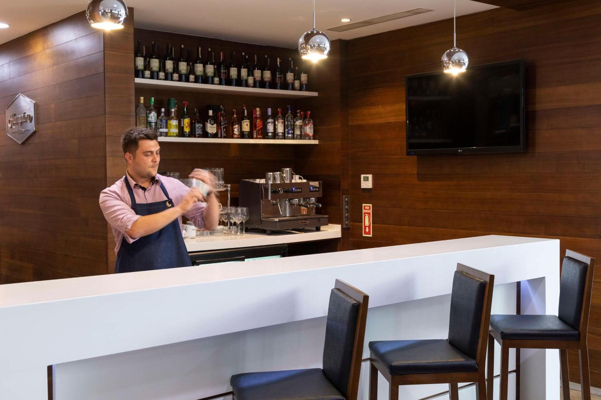 Hampton By Hilton Istanbul Kayasehir Hotel Екстериор снимка