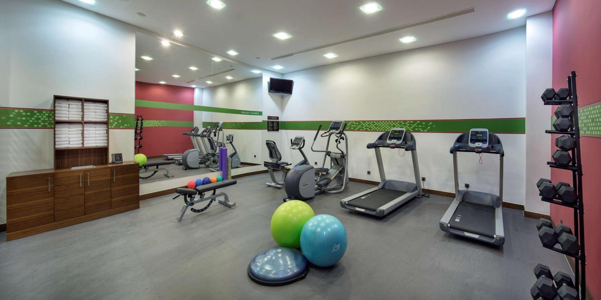 Hampton By Hilton Istanbul Kayasehir Hotel Екстериор снимка