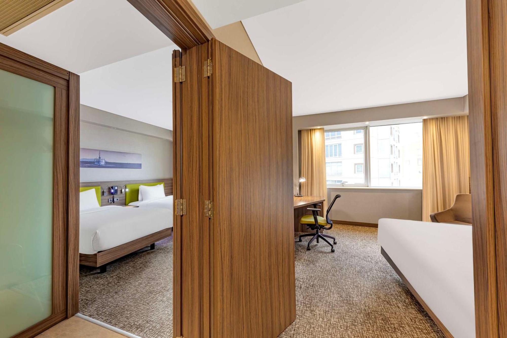 Hampton By Hilton Istanbul Kayasehir Hotel Екстериор снимка