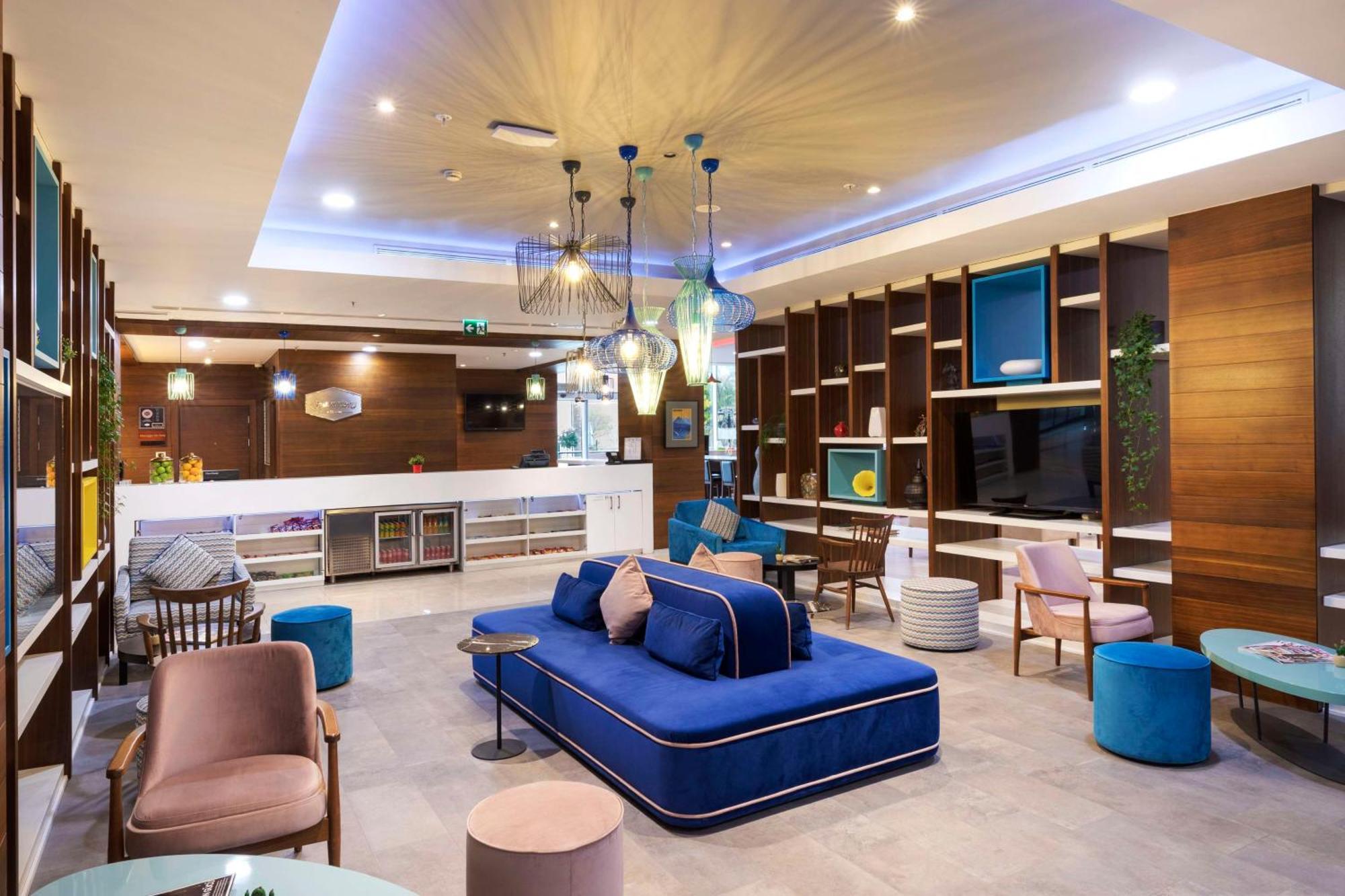 Hampton By Hilton Istanbul Kayasehir Hotel Екстериор снимка