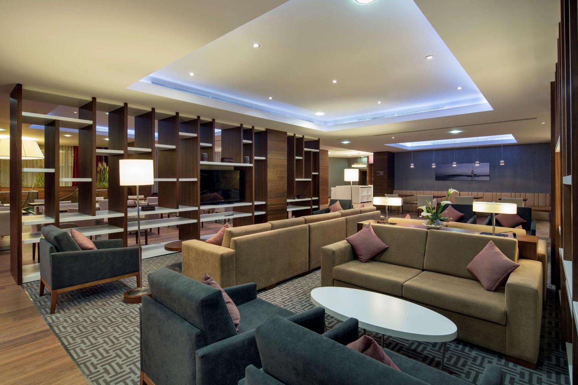 Hampton By Hilton Istanbul Kayasehir Hotel Екстериор снимка