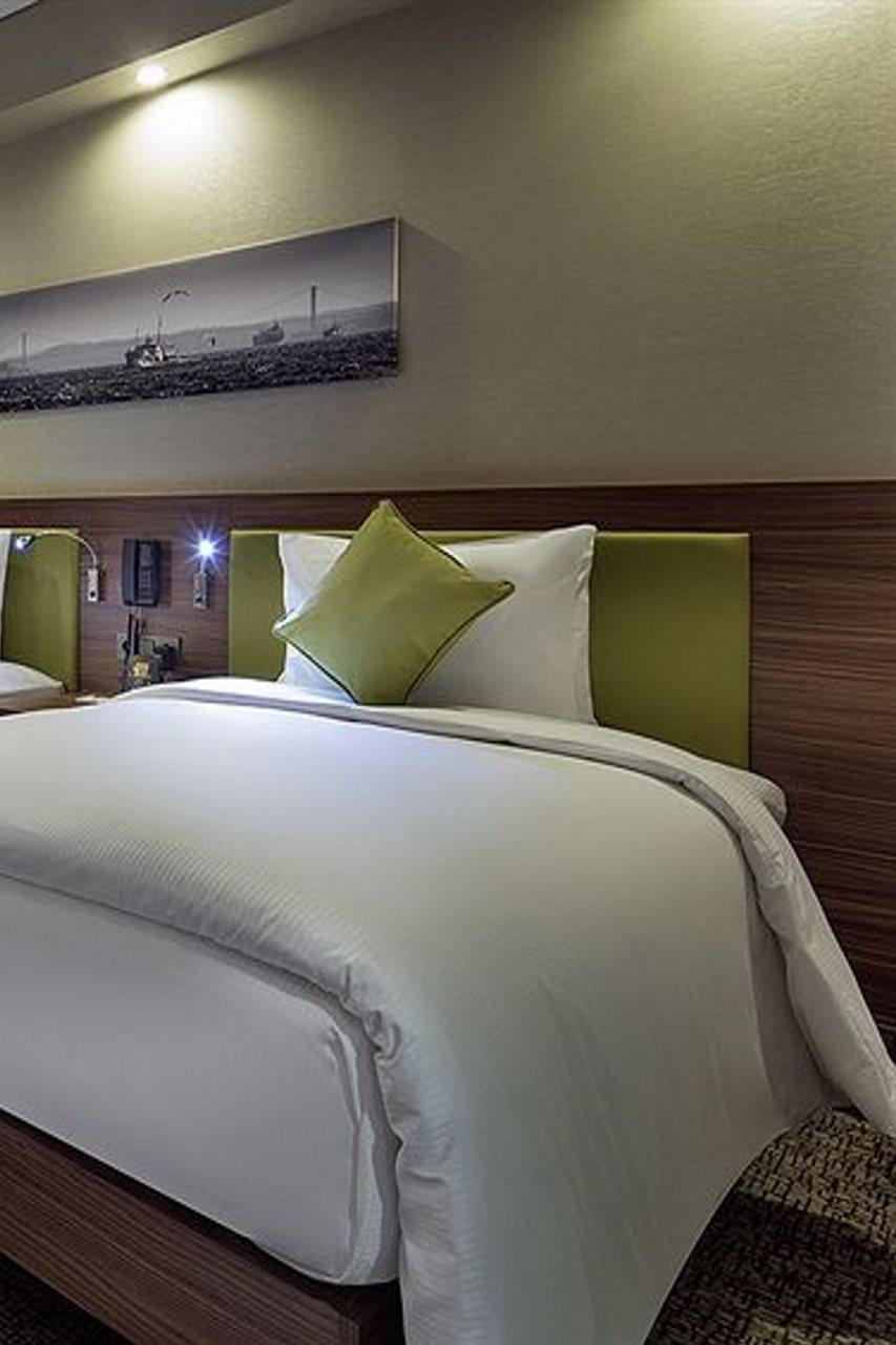 Hampton By Hilton Istanbul Kayasehir Hotel Екстериор снимка